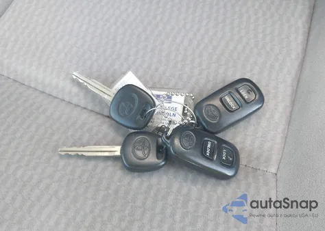 2007 Toyota Corolla Le из США, поврежденный, VIN JTDBR32E270131997